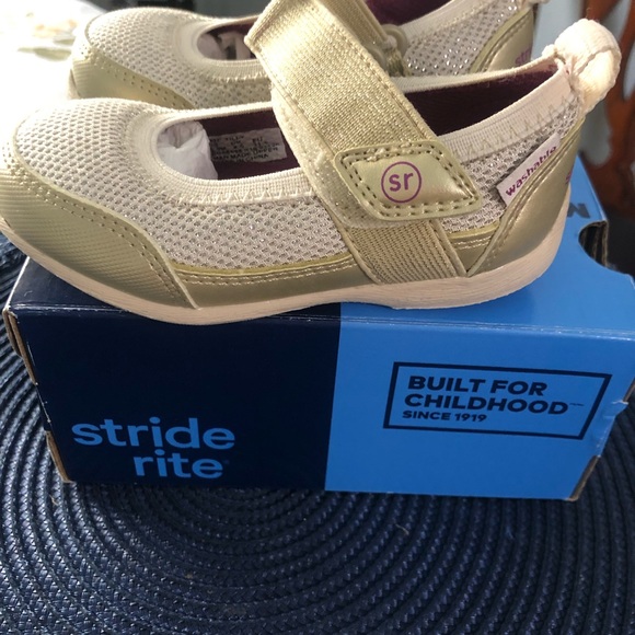 Stride Rite Shoes for toddlers - Picture 4 of 4